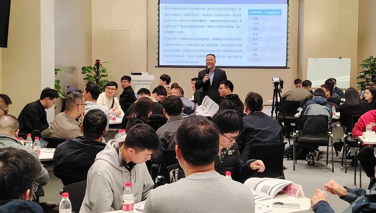 充電2.jpg 充電2.jpg